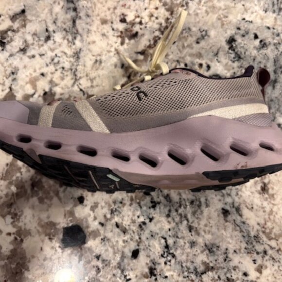 Women's ON Sneakers - Cloudsurfer Trail - Lilac / Grey / Black - Size 7.5 - Picture 6 of 9